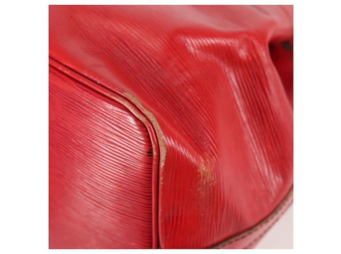 Noe LOUIS VUITTON Borsa a Spalla Petit Noé Epi Rossa M44107 LV Auth 136852 Rosso - vista 17