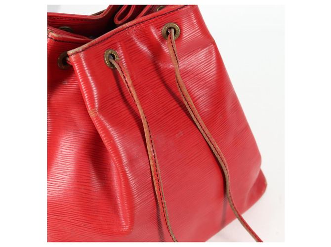 Noe LOUIS VUITTON Borsa a Spalla Petit Noé Epi Rossa M44107 LV Auth 136852 Rosso - vista 19