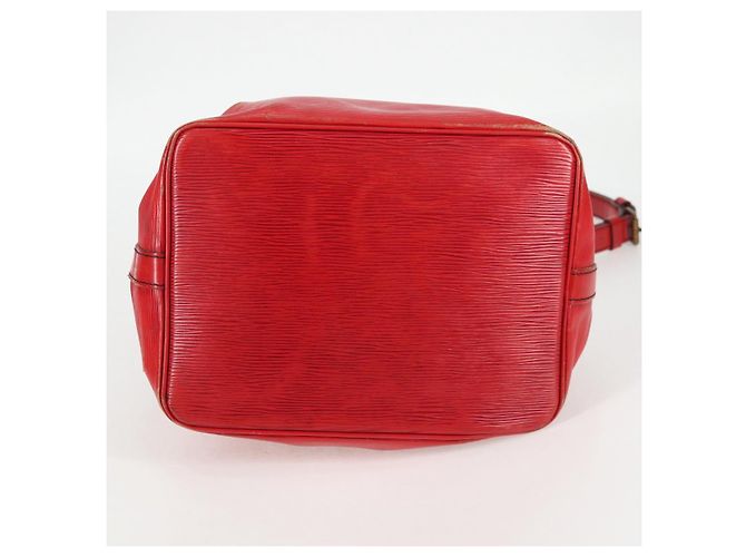 Noe LOUIS VUITTON Borsa a Spalla Petit Noé Epi Rossa M44107 LV Auth 136852 Rosso - vista 5