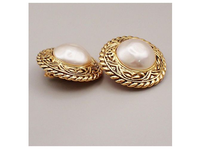 Chanel Vintage Round Chain Clip-On Metal with Faux Pearl Golden - Ansicht 4