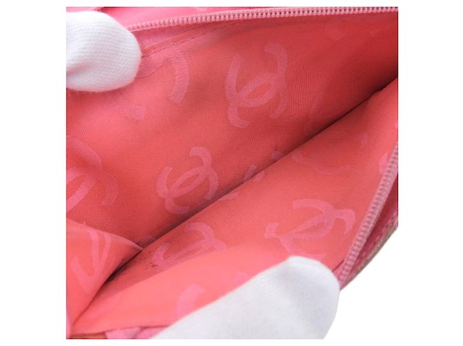 Billetera larga bifold Chanel Cambon Line A26717 Negro - vista 4