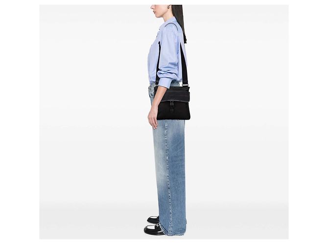 Prada Borsa a Tracolla Nera in Tessuto con Zip Nero - vista 10
