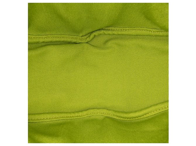 Clutch de muñeca de lona verde Canapa con logo triangular Prada Verde oliva - vista 4