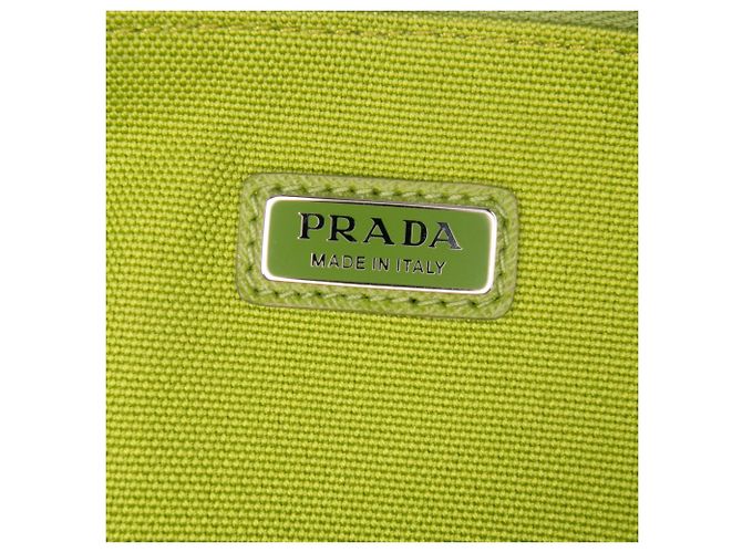Clutch de muñeca de lona verde Canapa con logo triangular Prada Verde oliva - vista 5