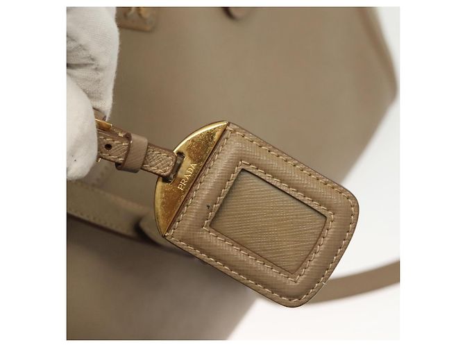 Saffiano Borsa PRADA in pelle Safiano 2 in 1 beige oro Auth BA4750 D'oro - vista 21