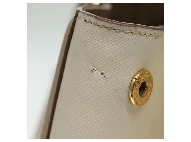 Saffiano Borsa PRADA in pelle Safiano 2 in 1 beige oro Auth BA4750 D'oro - vista 6