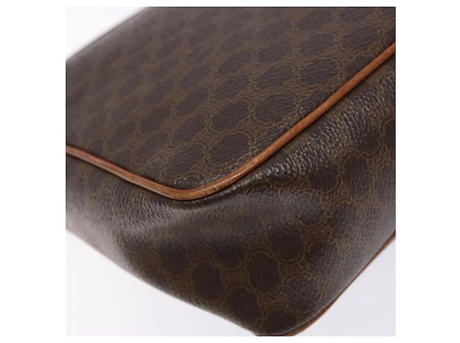 Céline Borsa a Spalla in Tela Macadam CELINE in Pelle PVC Marrone Oro Auth 139442 D'oro - vista 17