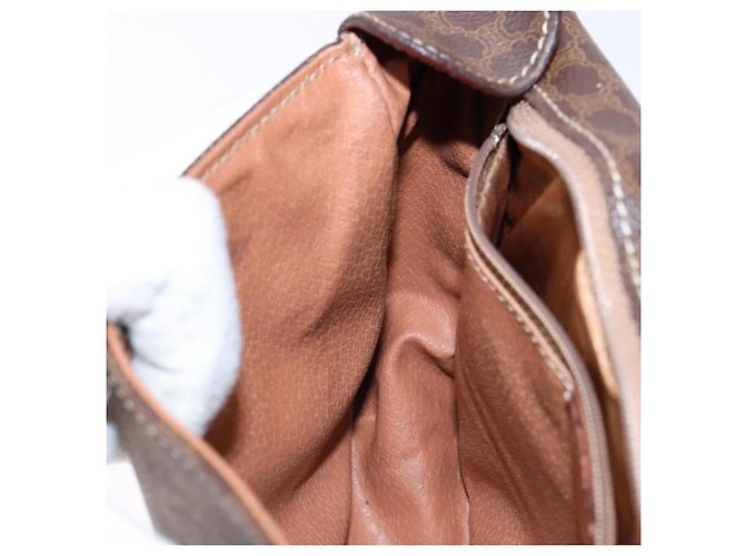 Céline Borsa a Spalla in Tela Macadam CELINE in Pelle PVC Marrone Oro Auth 139442 D'oro - vista 21