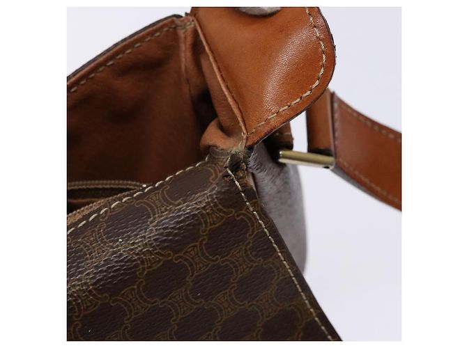 Céline Borsa a Spalla in Tela Macadam CELINE in Pelle PVC Marrone Oro Auth 139442 D'oro - vista 9