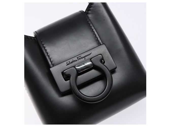 Borsa a mano Gancini in pelle nera e argento di Salvatore Ferragamo Auth 137178 Nero - vista 17