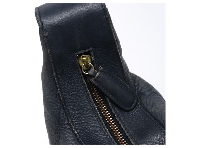Salvatore Ferragamo Gancini Shoulder Bag Leather Navy Gold Auth 138329 Golden Navy blue - view 10