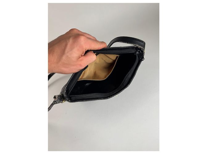 Vintage Givenchy 4G Ledertasche schwarz - Ansicht 3