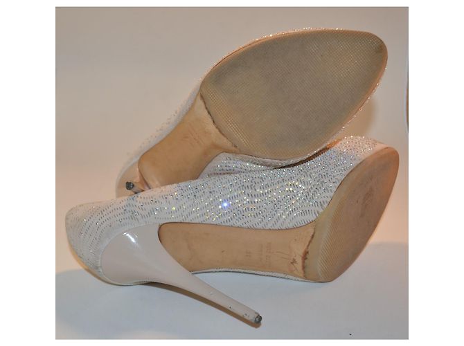 Décolleté Giuseppe Zanotti in pelle e cristalli beige taglia 39 - vista 4