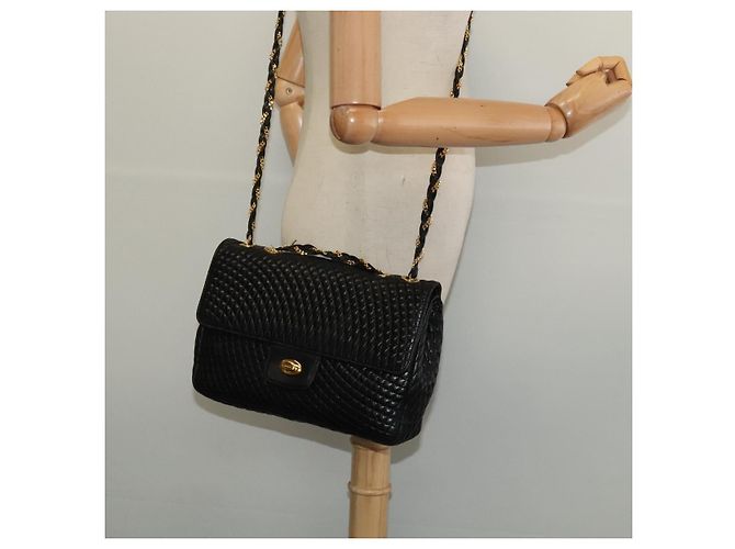 BALLY Borsa a Spalla con Catena Pelle Nera Oro Auth 138837 Nero D'oro - vista 25