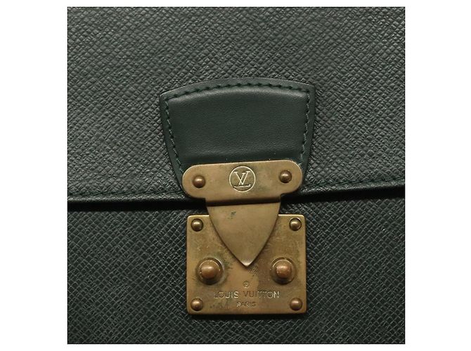 LOUIS VUITTON Pochette Kourad in Taiga Borsa Clutch Épicea M30194 LV Auth th6278 - vista 17