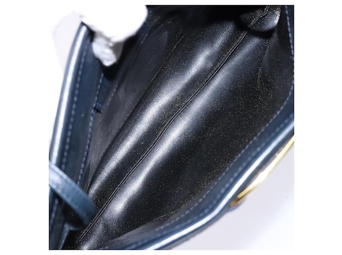 Borsa a Spalla Vala in Pelle Nera e Oro Auth 138416 di Salvatore Ferragamo Nero D'oro - vista 10