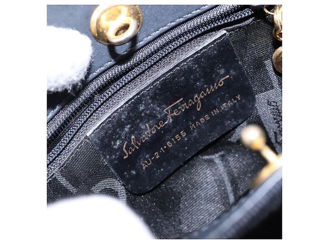 Borsa Vala in tela nera e oro Auth 138464 di Salvatore Ferragamo Nero D'oro - vista 12