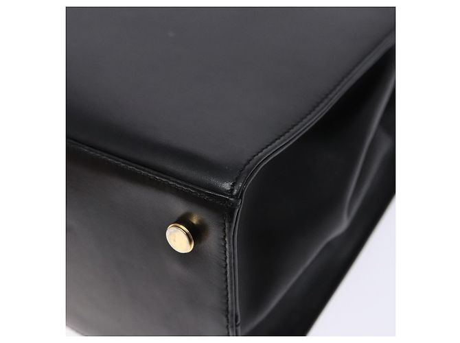 Borsa a Spalla Vala in Pelle Nera e Oro Salvatore Ferragamo Auth bs28484 Nero D'oro - vista 15