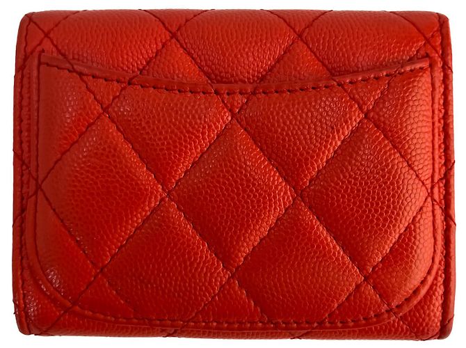 Timeless Chanel Classic Single Flap Small Caviar Leather Matelassè Folding Wallet Red - view 4