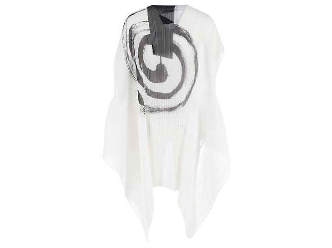 Issey Miyake Printed Cape in White Polyester - view 3