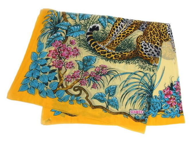 Chal grande de algodón Hermès con estampado Jungle Love Multicolor Verde Amarillo - vista 2