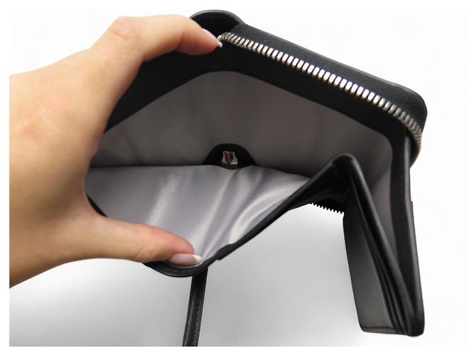 NUOVO LOTTO ASTUCCIO PER OCCHIALI TUMI BELDEN + PORTAFOGLIO A TRE PANNELLI IN PELLE NERA - vista 20
