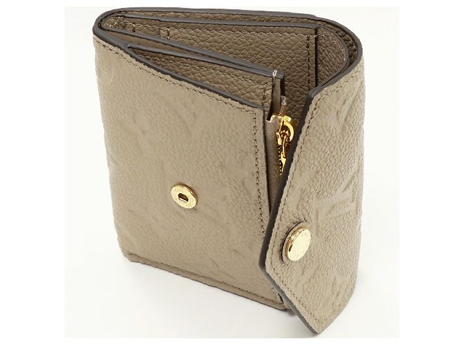 Cartera Compacta Zoe Monograma Empreinte Louis Vuitton M69800 Beige - vista 5