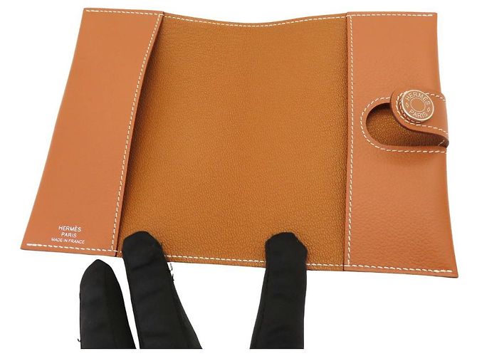Hermès Hermes R.M.S Evercolor Passport Holder Golden - view 5