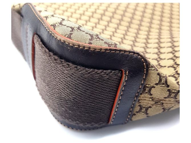 Céline Borsa a Spalla Celine Macadam con Stampa Totale Marrone - vista 3
