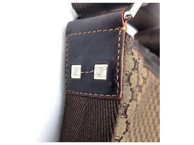 Céline Borsa a Spalla Celine Macadam con Stampa Totale Marrone - vista 6