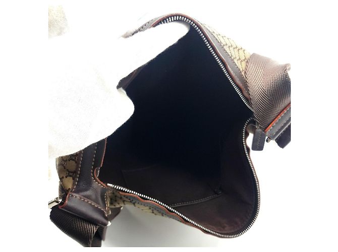 Céline Borsa a Spalla Celine Macadam con Stampa Totale Marrone - vista 8
