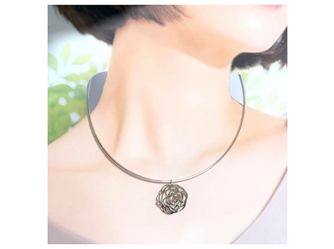 Collana choker con pendente Camelia di Chanel Argento - vista 10