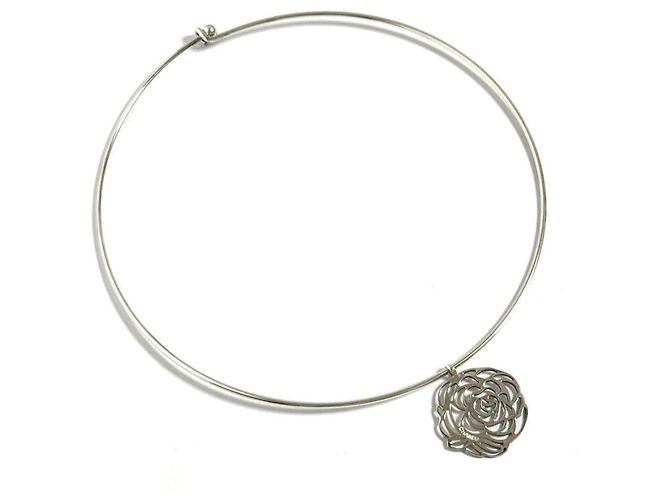 Collana choker con pendente Camelia di Chanel Argento - vista 2