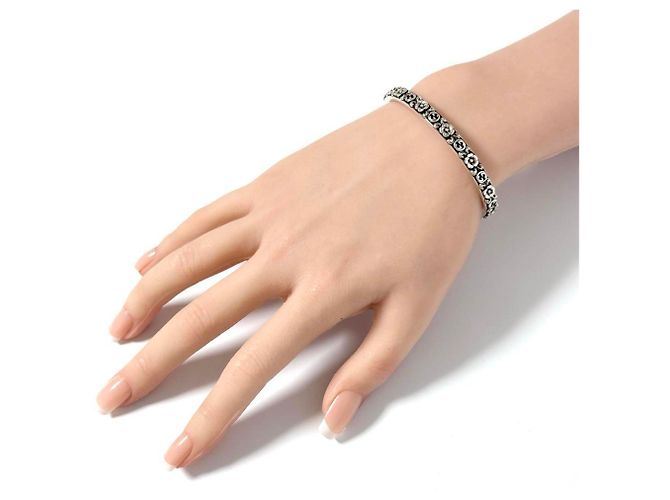 Bracciale in argento con charm da donna Gucci - vista 9