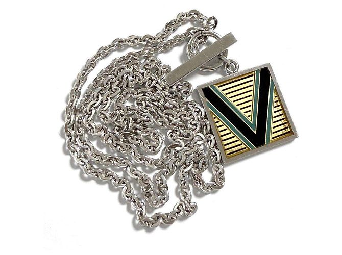 Collana Pendente Uomo Louis Vuitton V Plate - vista 4