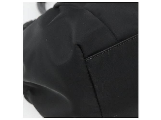 Borsa a mano Vala in nylon nero e argento di Salvatore Ferragamo Auth 139278 - vista 16