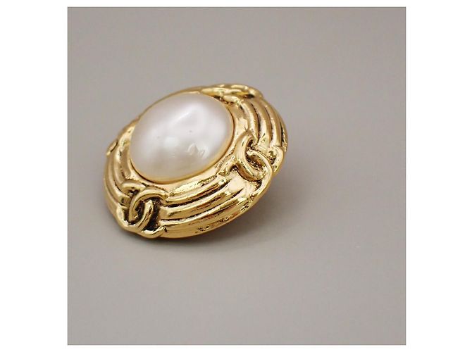 Chanel Vintage Round Clip-On Metal with Faux Pearl D'oro - vista 6