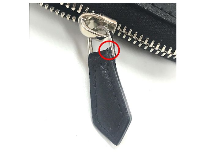 Givenchy I Feel Love Organizer Round Zip Long Wallet Black - view 9