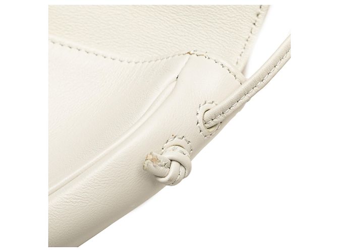 Céline Celine Bolsa transversal triangular em couro de bezerro liso branco com logo - vista 9