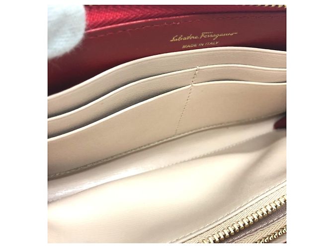Cartera larga de cuero rojo Gancini de Salvatore Ferragamo Roja - vista 13