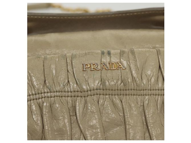 PRADA Borsa a Spalla con Catena Pelle Beige Oro Auth 138848 D'oro - vista 16