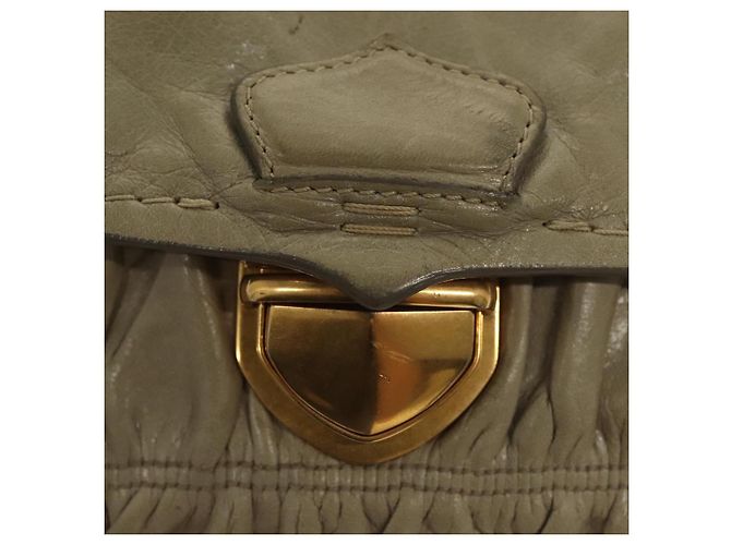 PRADA Borsa a Spalla con Catena Pelle Beige Oro Auth 138848 D'oro - vista 17