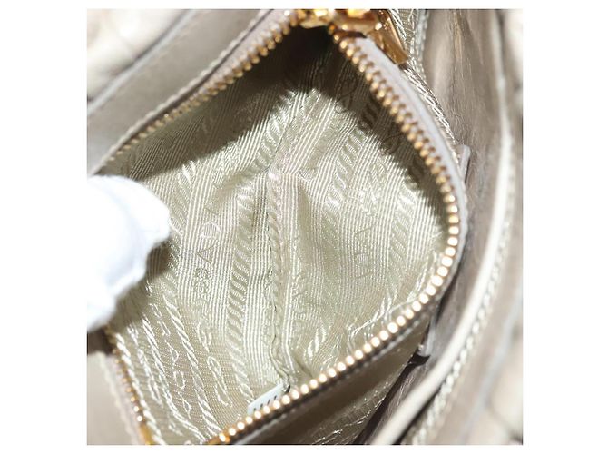 PRADA Borsa a Spalla con Catena Pelle Beige Oro Auth 138848 D'oro - vista 23