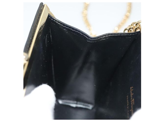 Borsa a Spalla Chain Vala in Pelle Nera e Oro Auth 139529 di Salvatore Ferragamo Nero D'oro - vista 18