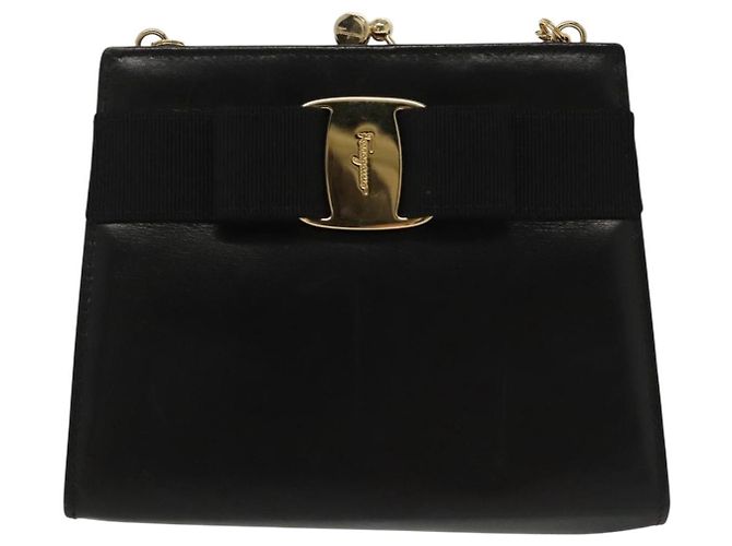Borsa a Spalla Chain Vala in Pelle Nera e Oro Auth 139529 di Salvatore Ferragamo Nero D'oro - vista 2