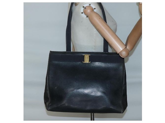 Borsa Tote Vala in pelle nera e oro Auth 139754 di Salvatore Ferragamo Nero D'oro - vista 21