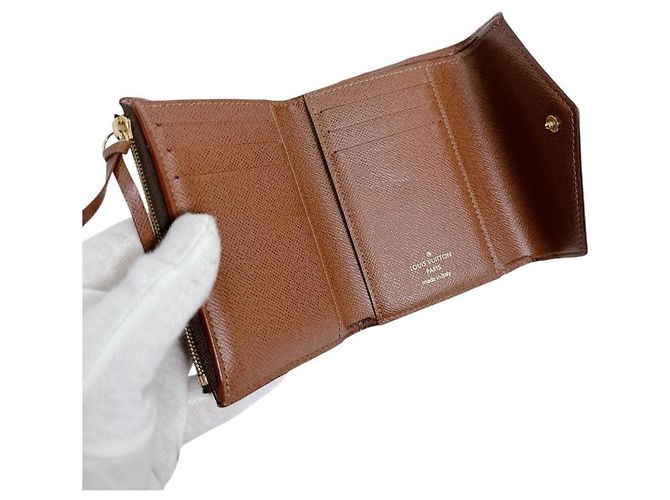 Cartera plegable Victorine Monogram Louis Vuitton Castaño - vista 8