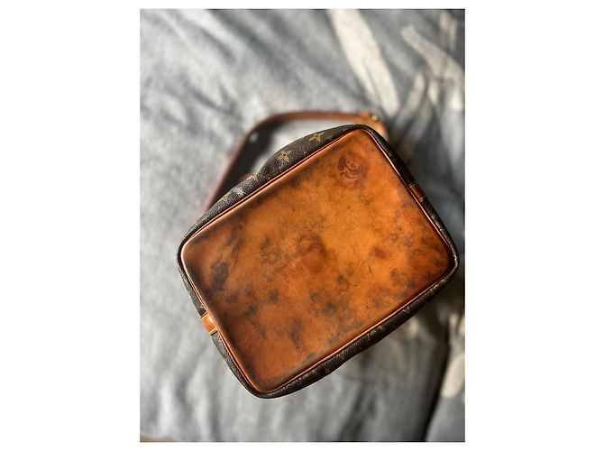 Borsa a mano Louis Vuitton Noe Monogram in pelle marrone scuro - vista 11
