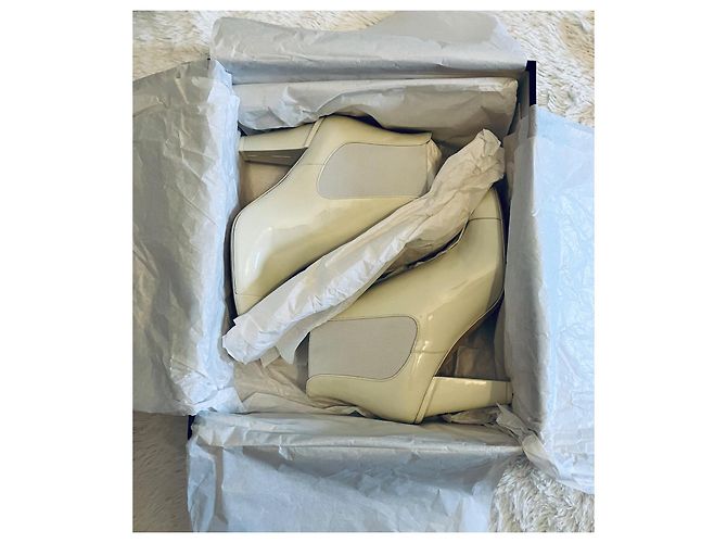 Botines Chanel de cuero de ternera brillante crema Crudo - vista 5