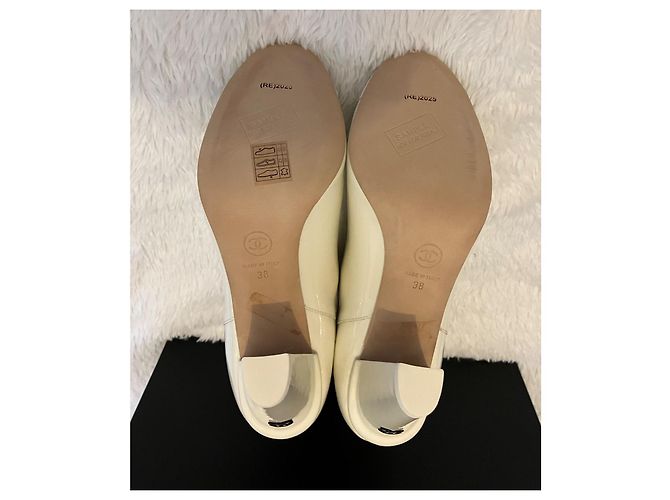 Botines Chanel de cuero de ternera brillante crema Crudo - vista 6